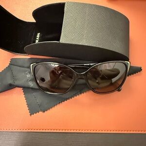 PRADA Sunglasses SPR010 Black New